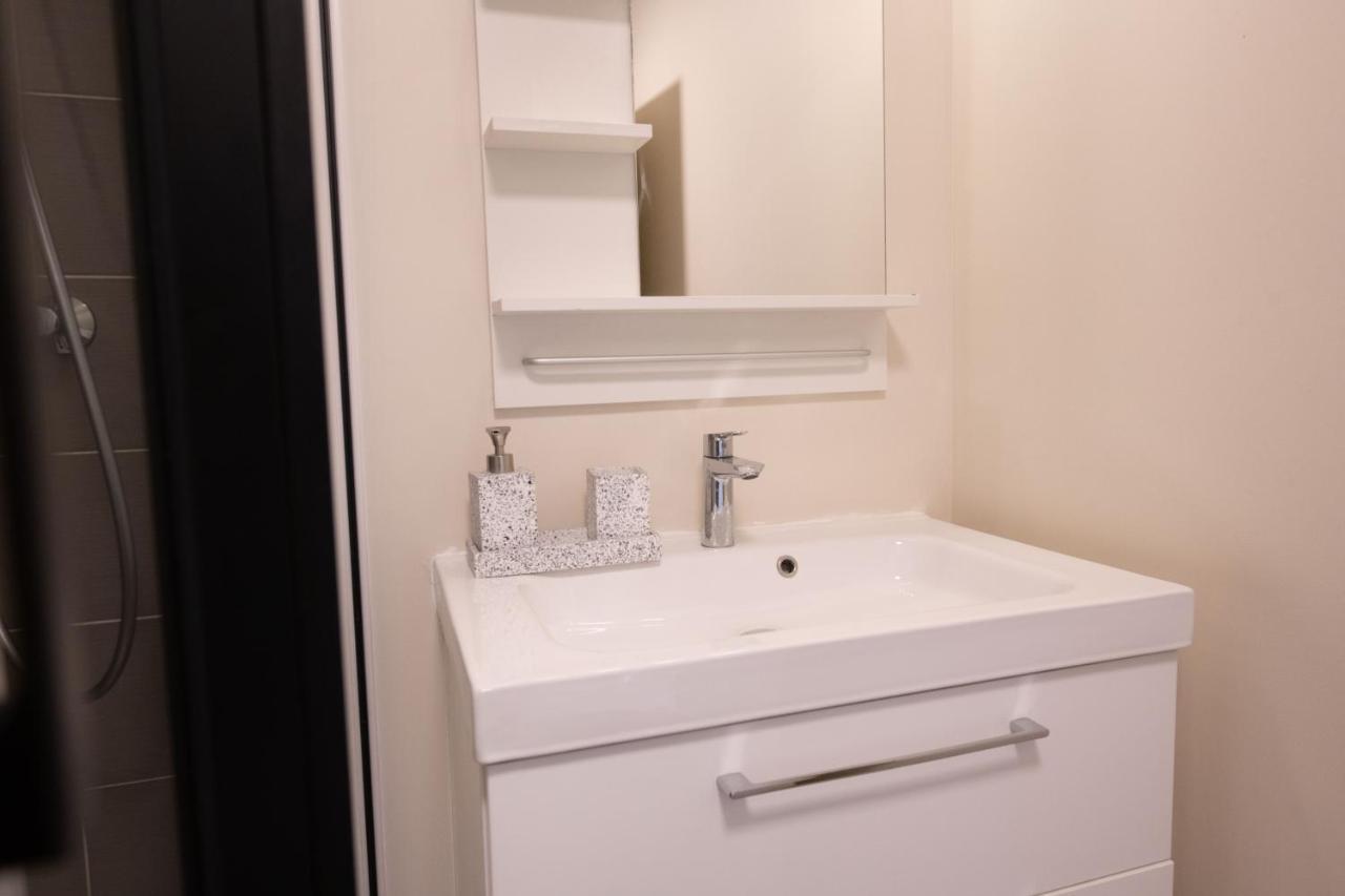Machouart Le Duplex -Parking Gratuit Equipee Commodites- Apartment Aubervilliers Ngoại thất bức ảnh